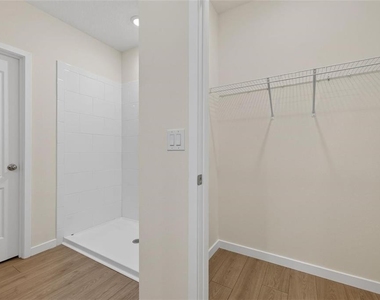 2893 House Finch Road - Photo Thumbnail 31