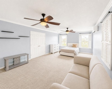 2808 Paynes Prairie Circle - Photo Thumbnail 13
