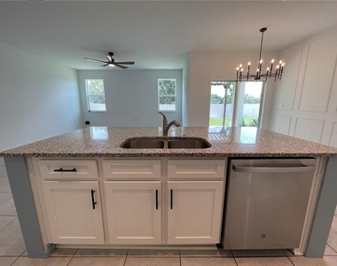 689 Crown Rose Drive - Photo Thumbnail 29