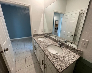 689 Crown Rose Drive - Photo Thumbnail 12