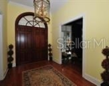 8475 Ne 16th Terrace - Photo Thumbnail 2