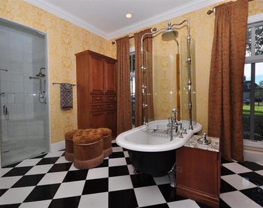 8475 Ne 16th Terrace - Photo Thumbnail 16