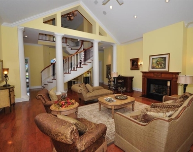 8475 Ne 16th Terrace - Photo Thumbnail 7