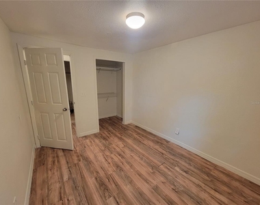 965 Ne 2nd Street - Photo Thumbnail 4