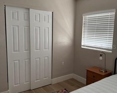 1920 Nw 18th Street - Photo Thumbnail 17