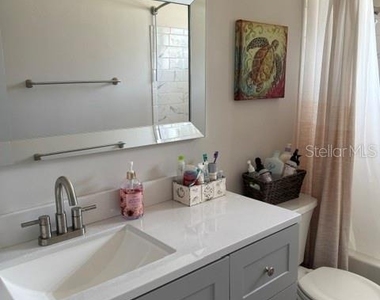 1920 Nw 18th Street - Photo Thumbnail 14