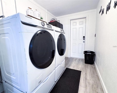 9616 Pine Ridge Avenue - Photo Thumbnail 20
