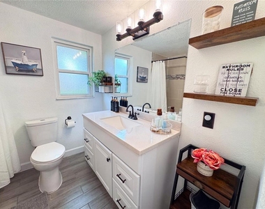 9616 Pine Ridge Avenue - Photo Thumbnail 11