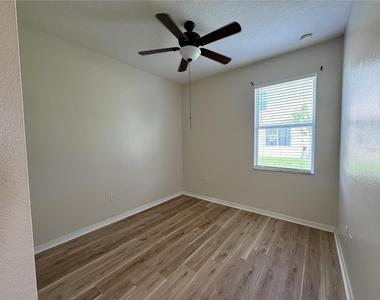 4912 Stone Acres Cir - Photo Thumbnail 17
