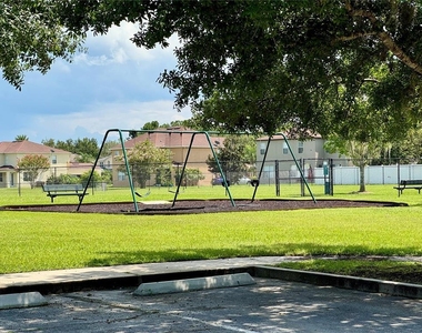 4912 Stone Acres Cir - Photo Thumbnail 29