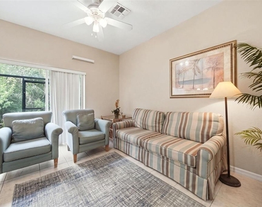 2402 Caravelle Circle - Photo Thumbnail 4