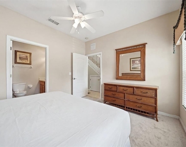 2402 Caravelle Circle - Photo Thumbnail 13