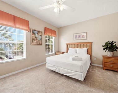 2402 Caravelle Circle - Photo Thumbnail 19
