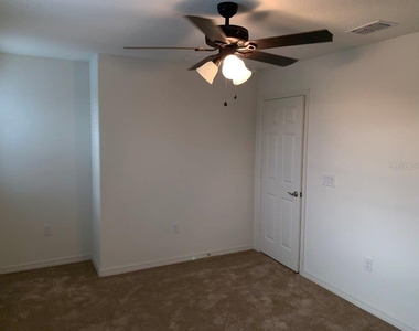3013 Cherry Orchard Lane - Photo Thumbnail 11