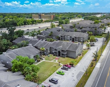 405 Wymore Road - Photo Thumbnail 11