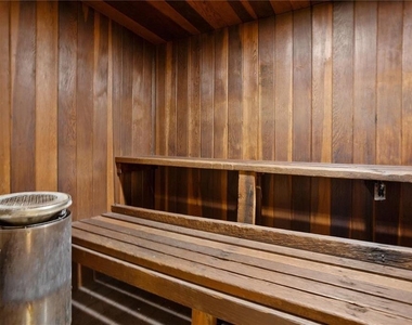 405 Wymore Road - Photo Thumbnail 23