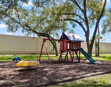 405 Wymore Road - Photo Thumbnail 19