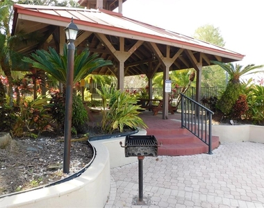 199 Afton Square - Photo Thumbnail 26