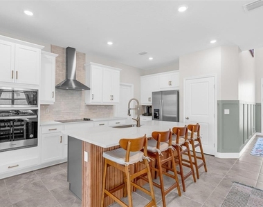 2019 Sunshine Peak Drive - Photo Thumbnail 8