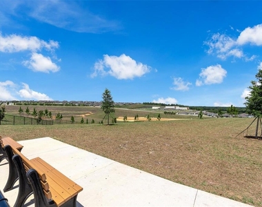 2019 Sunshine Peak Drive - Photo Thumbnail 37
