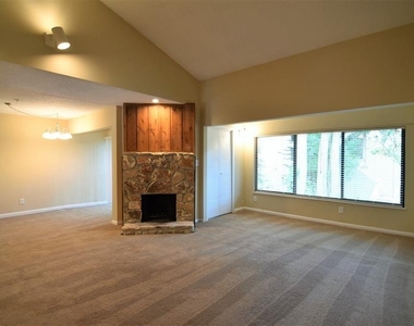 1068 E Michigan Street - Photo Thumbnail 5