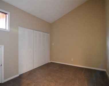 1068 E Michigan Street - Photo Thumbnail 19