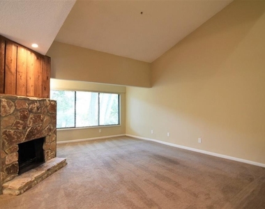 1068 E Michigan Street - Photo Thumbnail 3