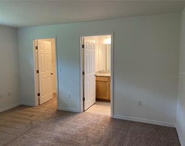 2 Ryapple Lane - Photo Thumbnail 8