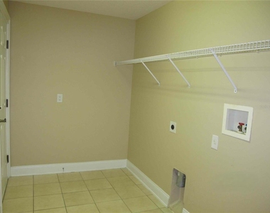 6828 Lucca Street - Photo Thumbnail 24