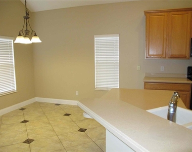 6828 Lucca Street - Photo Thumbnail 7
