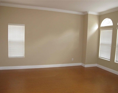 6828 Lucca Street - Photo Thumbnail 2