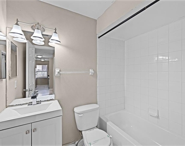2530 Kamnic Court - Photo Thumbnail 8