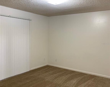 12125 Napiers Circle - Photo Thumbnail 4
