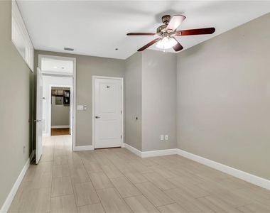 151 E Washington Street - Photo Thumbnail 19