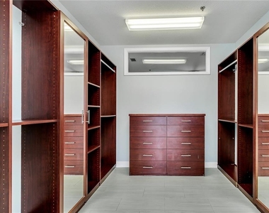 151 E Washington Street - Photo Thumbnail 17