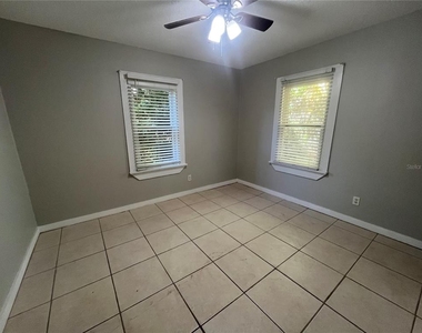 127 1/2 W Palmetto Avenue - Photo Thumbnail 5