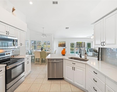 21489 Sheridan Run - Photo Thumbnail 25