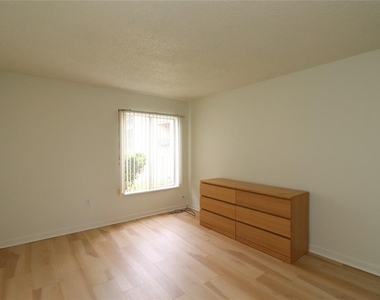 618 Orange Drive - Photo Thumbnail 10