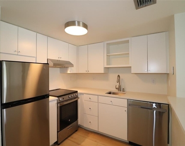 618 Orange Drive - Photo Thumbnail 4