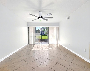 3272 S Semoran Boulevard - Photo Thumbnail 5