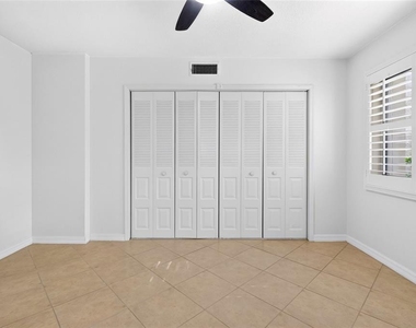 3272 S Semoran Boulevard - Photo Thumbnail 13