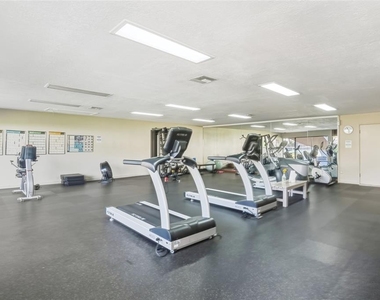 3272 S Semoran Boulevard - Photo Thumbnail 30