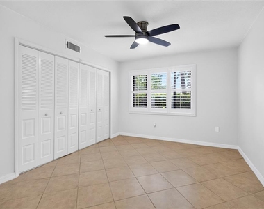3272 S Semoran Boulevard - Photo Thumbnail 12