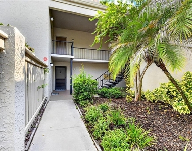 3272 S Semoran Boulevard - Photo Thumbnail 1