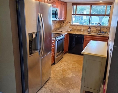 266 Orienta Point Street - Photo Thumbnail 7