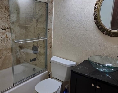 266 Orienta Point Street - Photo Thumbnail 25