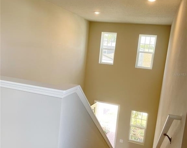 3157 Bella Vista Drive - Photo Thumbnail 6