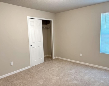 3157 Bella Vista Drive - Photo Thumbnail 11