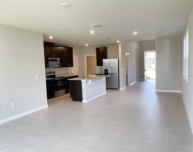 3157 Bella Vista Drive - Photo Thumbnail 2