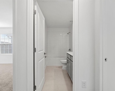 3039 Ella Way - Photo Thumbnail 14